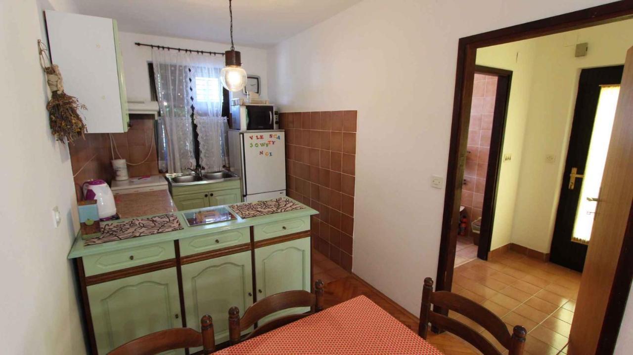 Apartment In Malinska/Insel Krk 13204 Eksteriør bilde